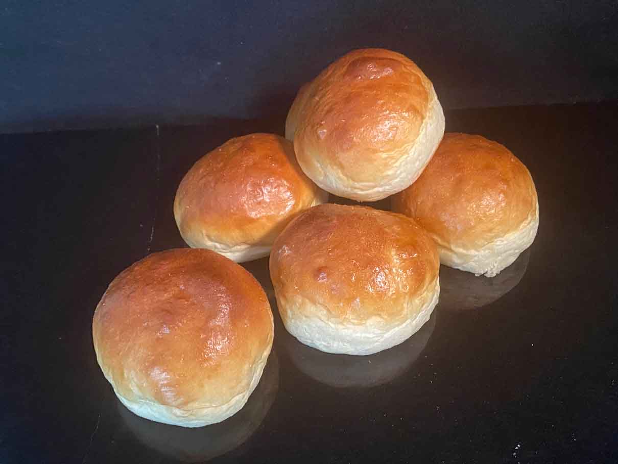 Fresh Hamburger Buns